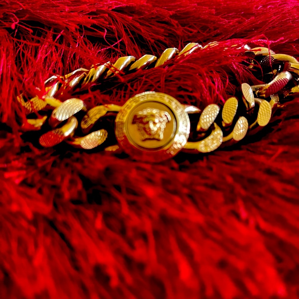 Gold Versace bracelet 8. 5 inches